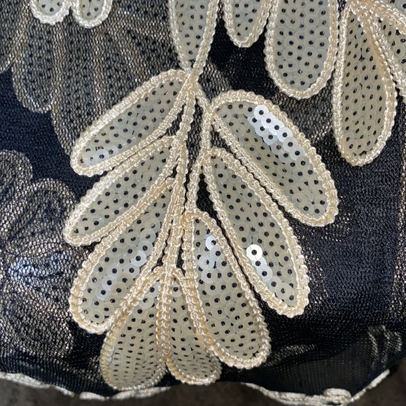 Simply Couture Elbow Sleeve Sheer Crochet Accent Soutache Sequin Tunic - Picture 5 of 6